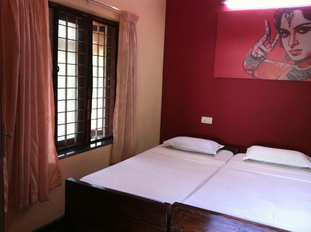 Paradise Inn Guest House Alappuzha Eksteriør billede